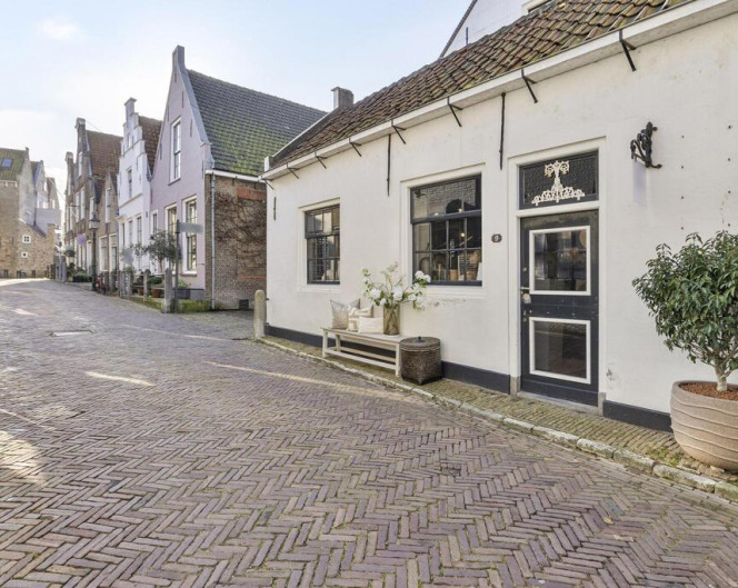 Kerkstraat 9, Goedereede